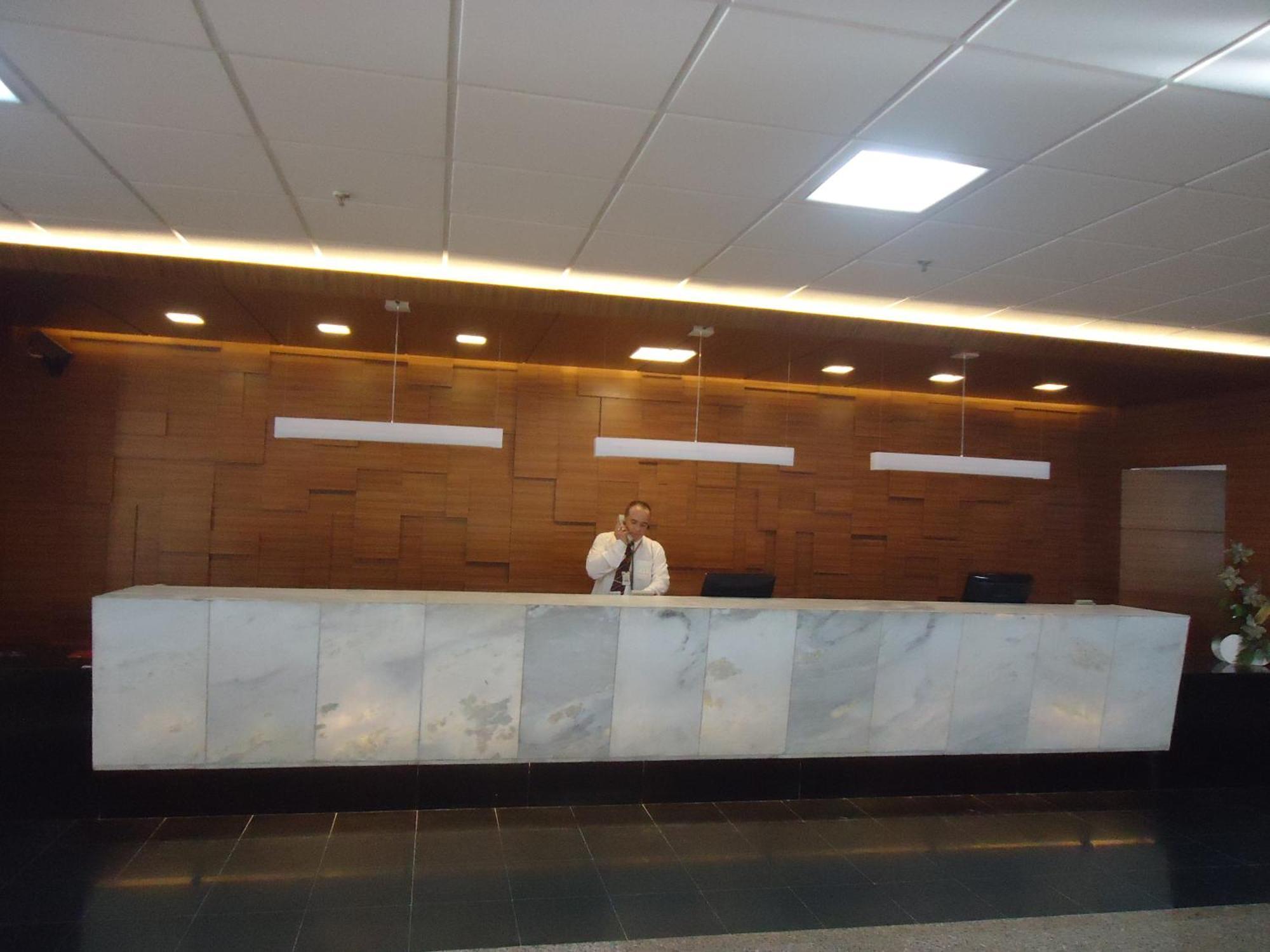 Golden Flat Recife 2*